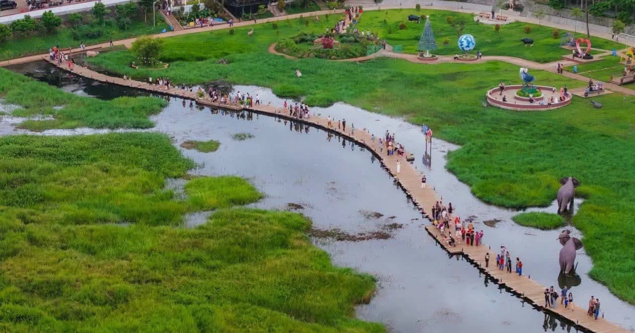 រយៈពេល៣ថ្ងៃ នៃពិធីបុណ្យភ្ជុំបិណ្ឌ ឆ្នាំ២០២៦ នេះ ខេត្តរតនគិរី ទទួលបានភ្ញៀវទេសចរ សរុបចំនួន ៥២,៥២៧នាក់ កើនឡើង ៥.២៨ %