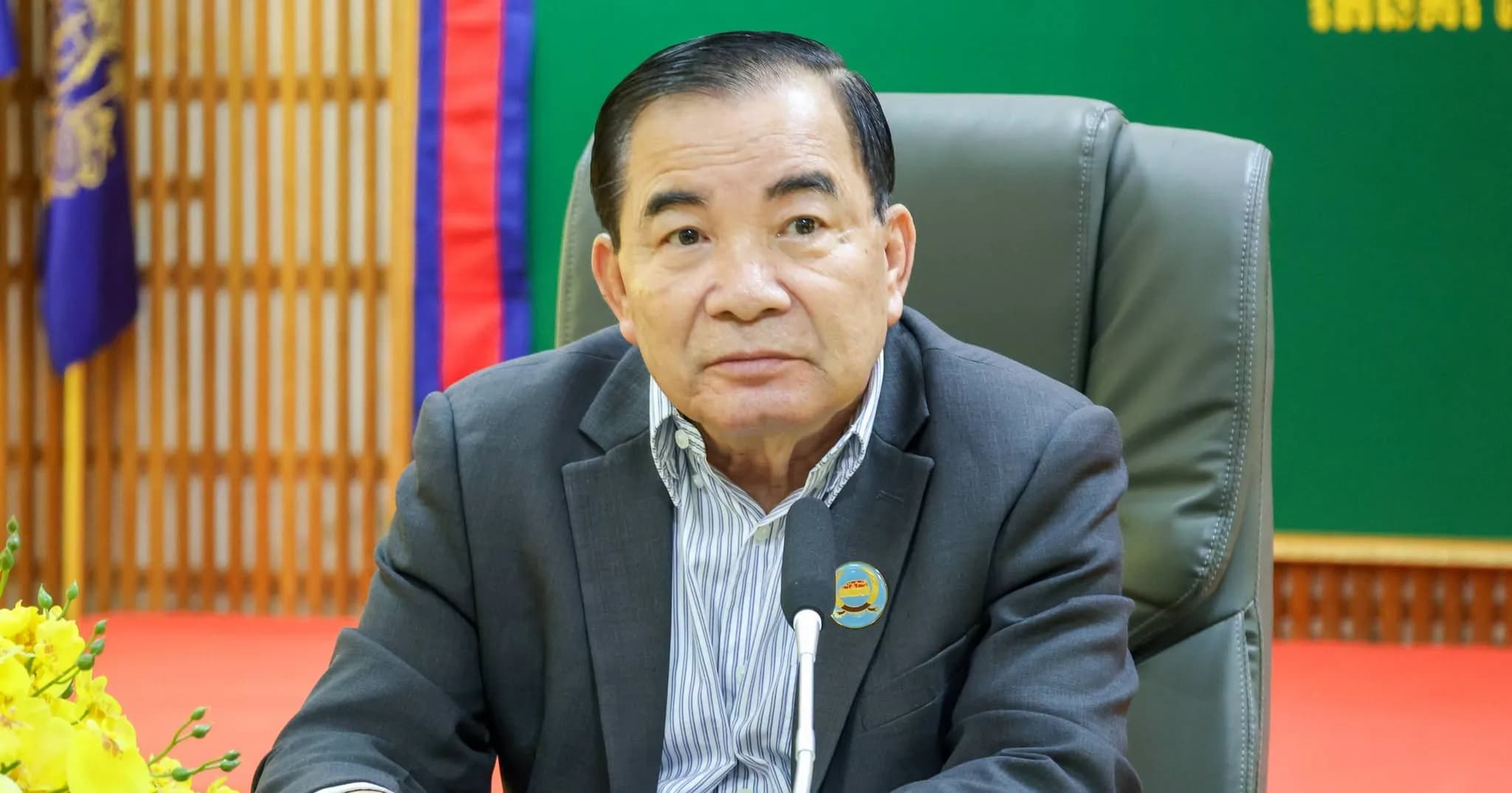 នៅព្រឹកថ្ងៃទី១៤ ខែកក្កដា ឆ្នាំ២០២៦នេះ ឯកឧត្តម ណាប់ ប៊ុនហេង ប្រធានក្រុមប្រឹក្សាខេត្ត និងឯកឧត្តម ញ៉ែម សំអឿន អភិបាលខេត្ត រតនគិរីបានដឹកនាំ កិច្ចប្រជុំវិសាមញ្ញា របស់ក្រុមប្រឹក្សាខេត្ត ដើម្បី ពិនិត្យ និងអនុម័ត សេចក្តីព្រាងផែន