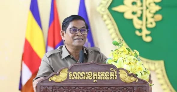 ថ្នាក់ដឹកនាំ ខេត្តរតនគិរី ជួបសំណេះ សំណាល និងអបអរសាទរសិស្សានុសិស្សខេត្ត ដែលទទួលបានជ័យលាភី និទ្ទេស A១៦នាក់ ក្នុងសម័យប្រឡងសញ្ញាបត្រមធ្យមសិក្សាទុតិយភូមិ ឆ្នាំ ២០២៦